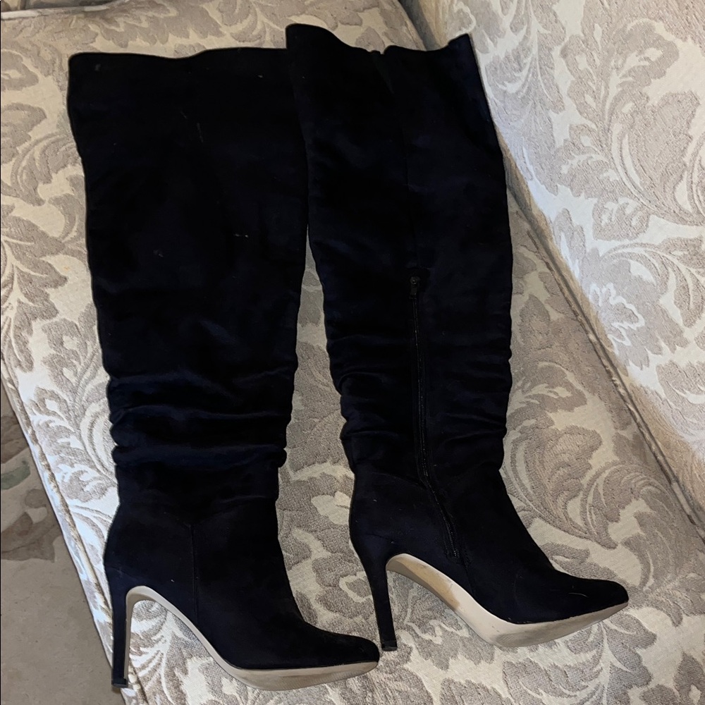 Elegant Black Knee-High Women's Boots